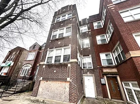1st image of 3911 W 14th St #1