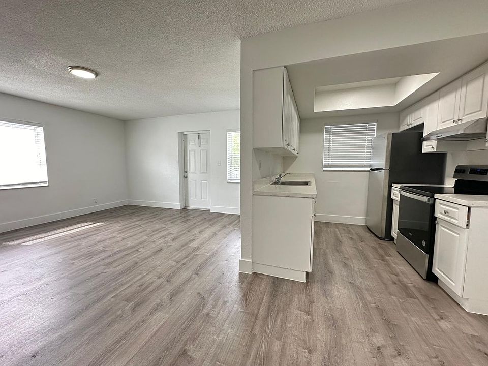 1st image of 3616A NE 11th Ave #A