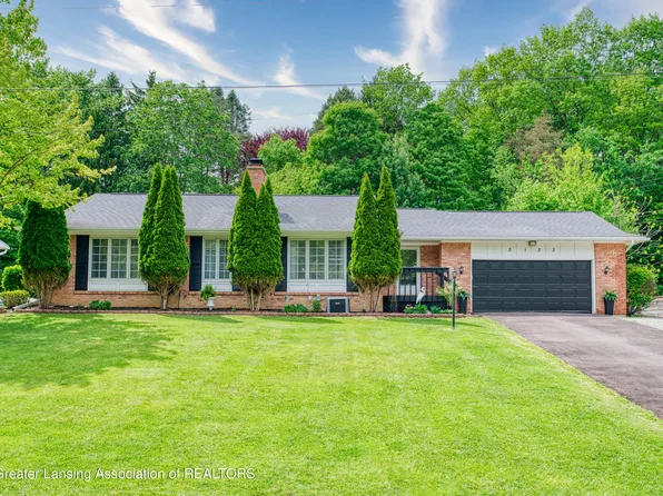 2133 Wayland Dr, Lansing, MI 48917