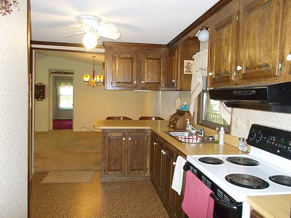 4th image of 138 Mooresville Park Cir