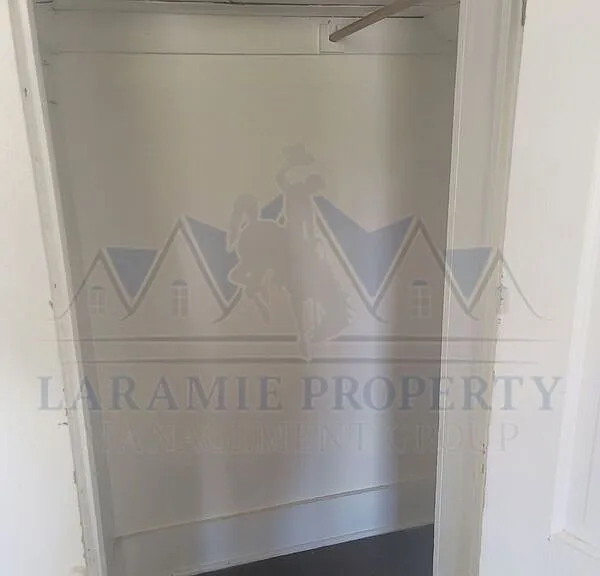 208 E Sheridan St — Photo 11