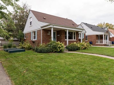 1598 Winchester Ave, Lincoln Park, MI, 48146