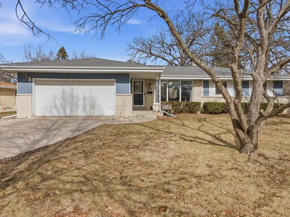 6000 Oakwood LANE, Greendale, WI 53129