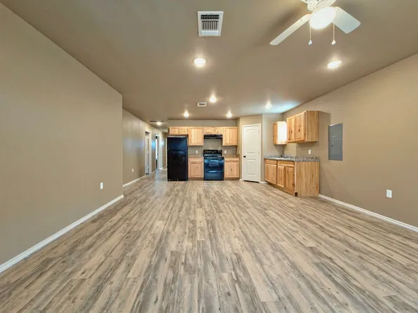 2221 E Main St, Lubbock, TX 79403