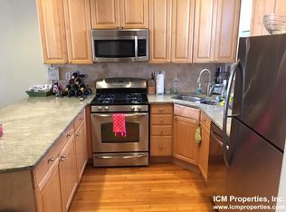 3854 N Southport Ave #2, Chicago, IL 60613