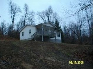 217 T Boggs Rd, Olive Hill, KY 41164