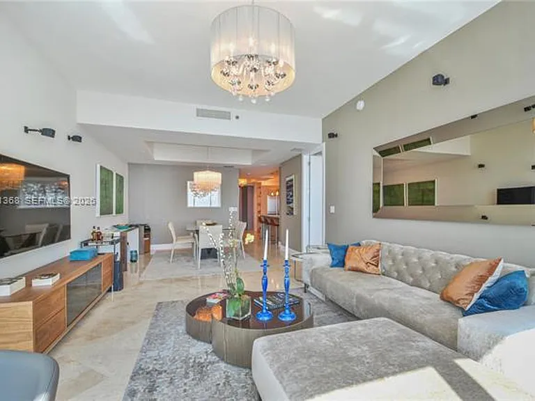 100 S Pointe Dr #2806 — Photo 13