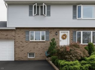 128 Lee St FLOOR 1, Elmwood Park, NJ 07407