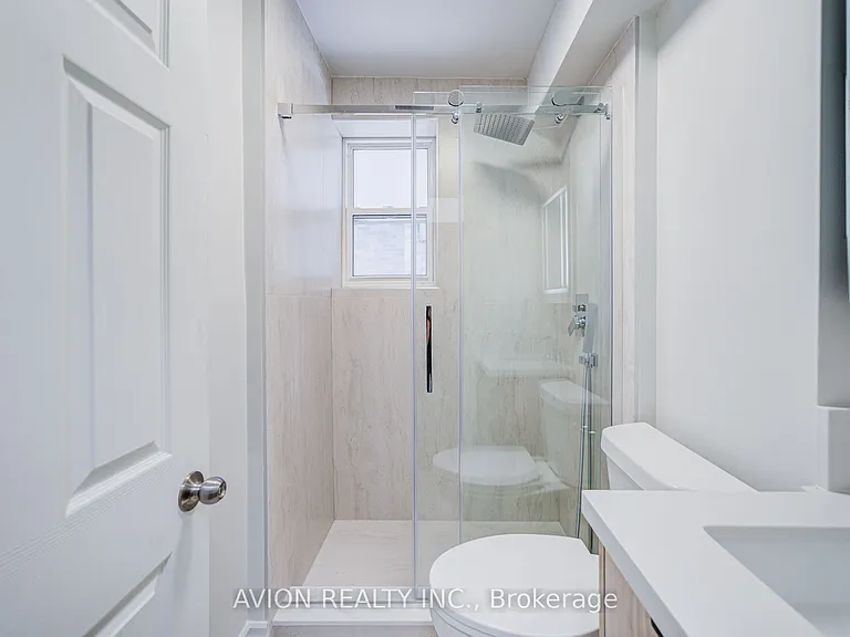 882 Broadview Ave #2 — Photo 14