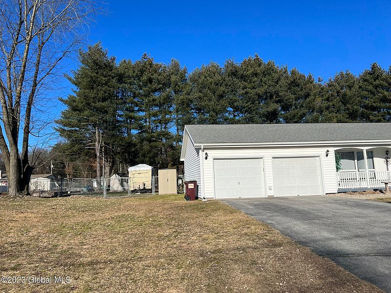 4th image of 43 Perkins Drive