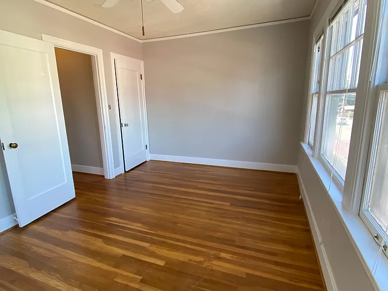 3334 SE Hawthorne Blvd #301 — Photo 7