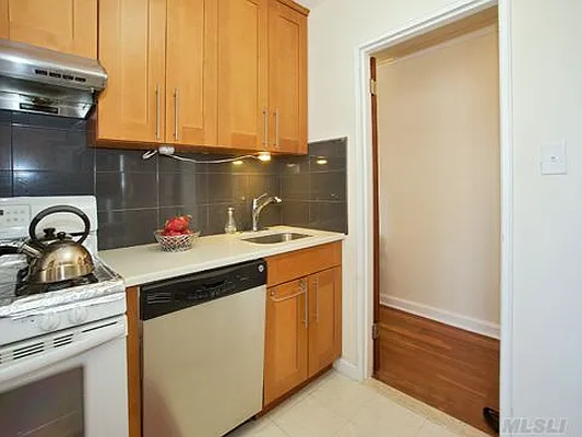 Sold by Century 21 American Homes | media 11