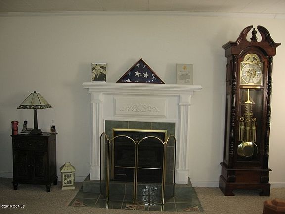 5th image of 111 Willow St