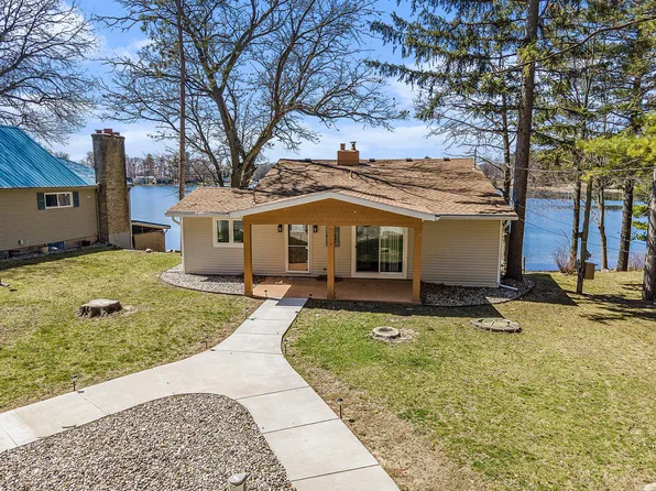 671 Rojean Dr, Stanton, MI 48888