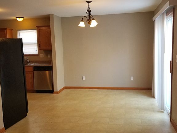 5th image of 1608 NW Jordan Ct