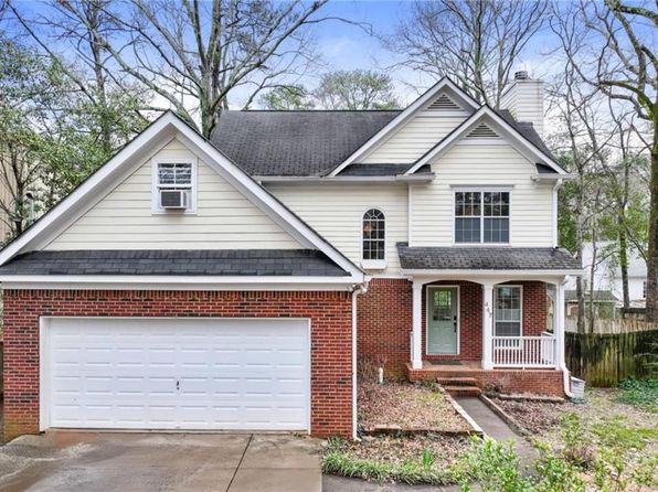 447 Hemlock Dr, Pine Lake, GA 30072