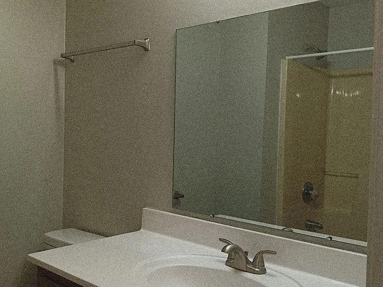 100 Beinville St — Photo 6