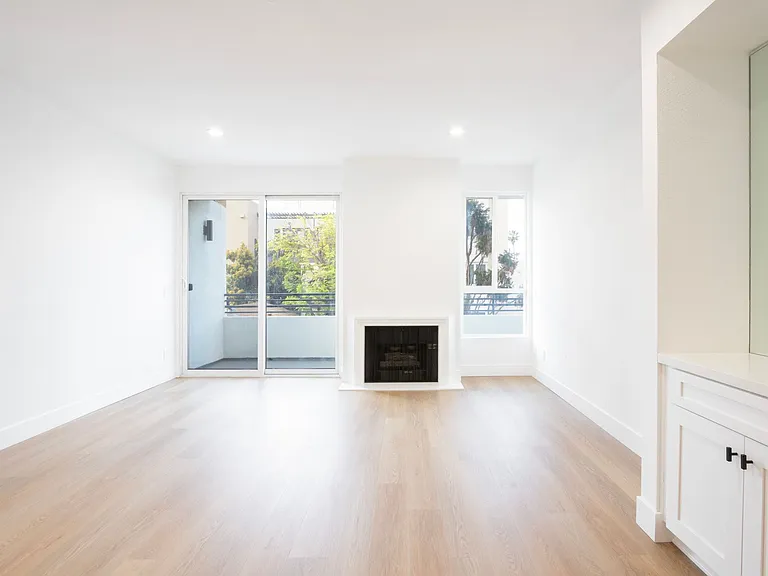 Welcome to 1616 Serrano Ave — Photo 6