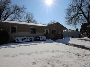 3301 E 20th St, Sioux Falls, SD 57103