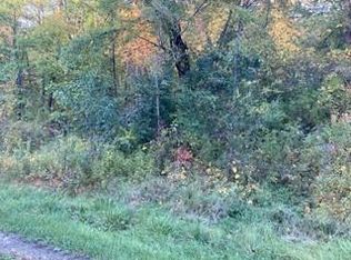 Pond Hills Ct, Pleasant valley, NY 12569
