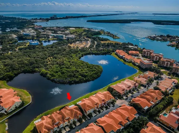 17 Franklin Ct S #D, Saint Petersburg, FL 33711