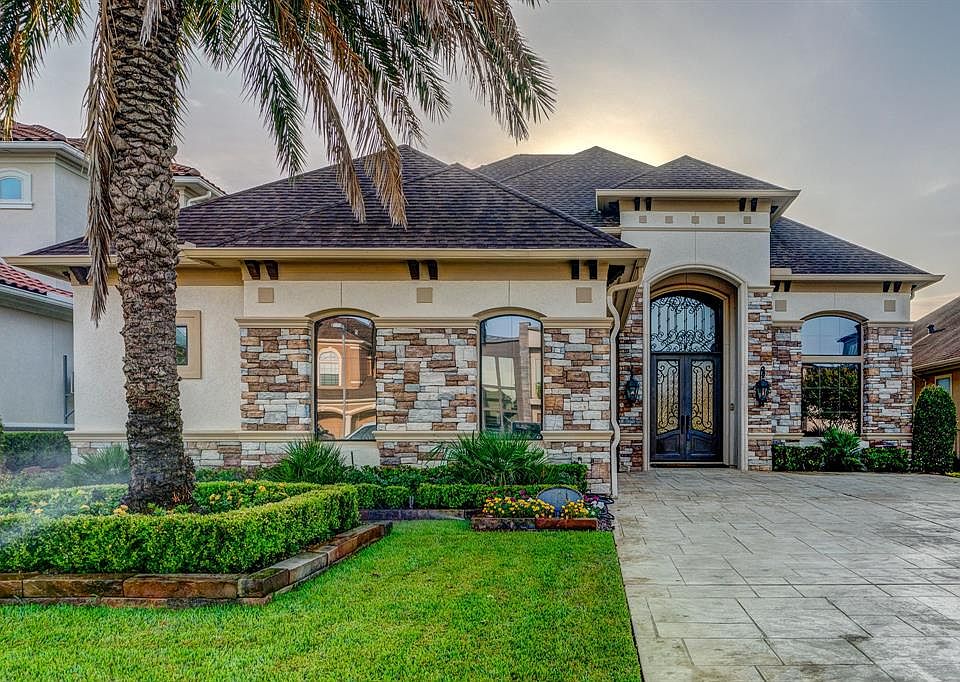 1st image of 724 Pegasus Ln