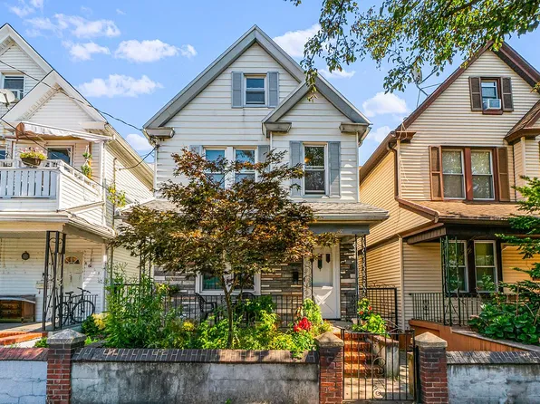 4603 104th St, Corona, NY 11368