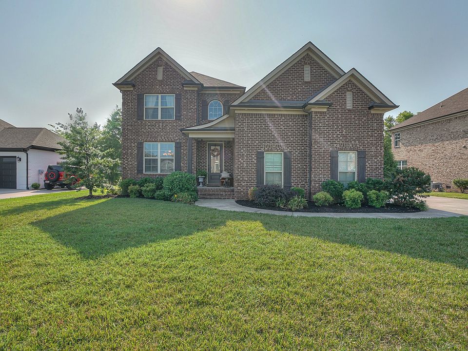 1st image of 825 Stone Mill Cir