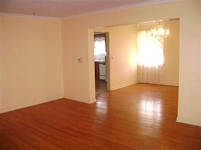 5th image of 1902 Newcastle Ave
