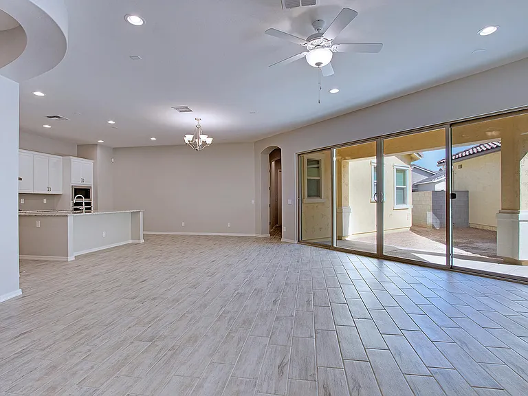 4290 E Cynthia St — Photo 4