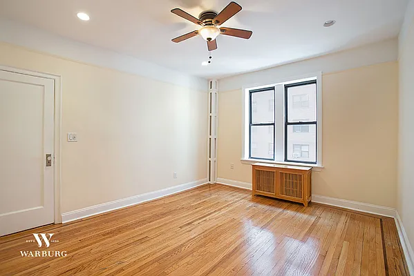 Rented by Warburg | media 112