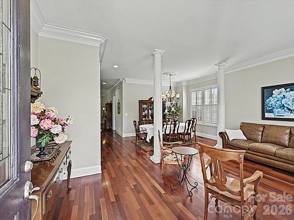3rd image of 4221 Barons Ct