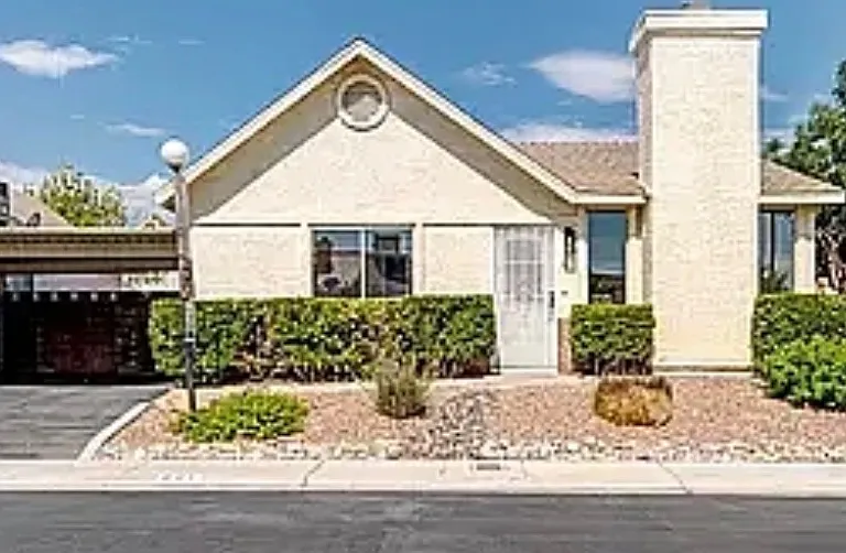 601 Jonathan Glen Way — Photo 2