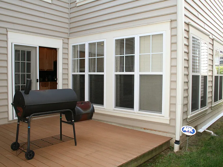 9135 Stonegarden Dr — Photo 37