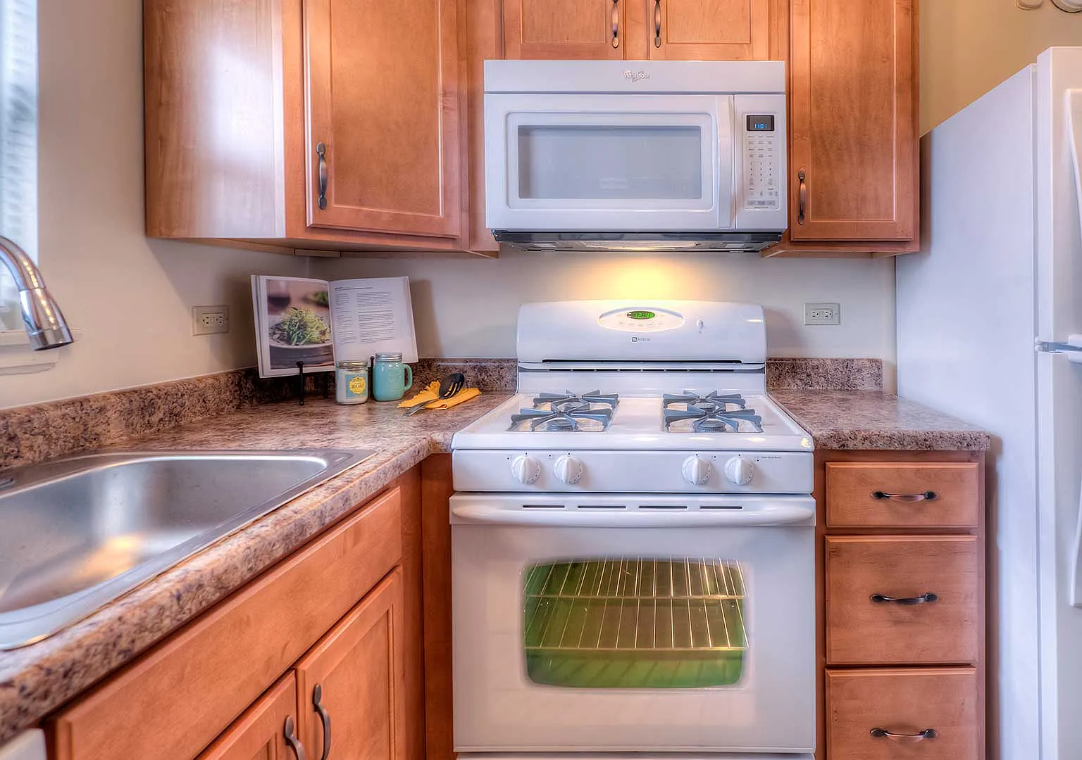 HOMESTEAD APARTMENTS — Photo 3