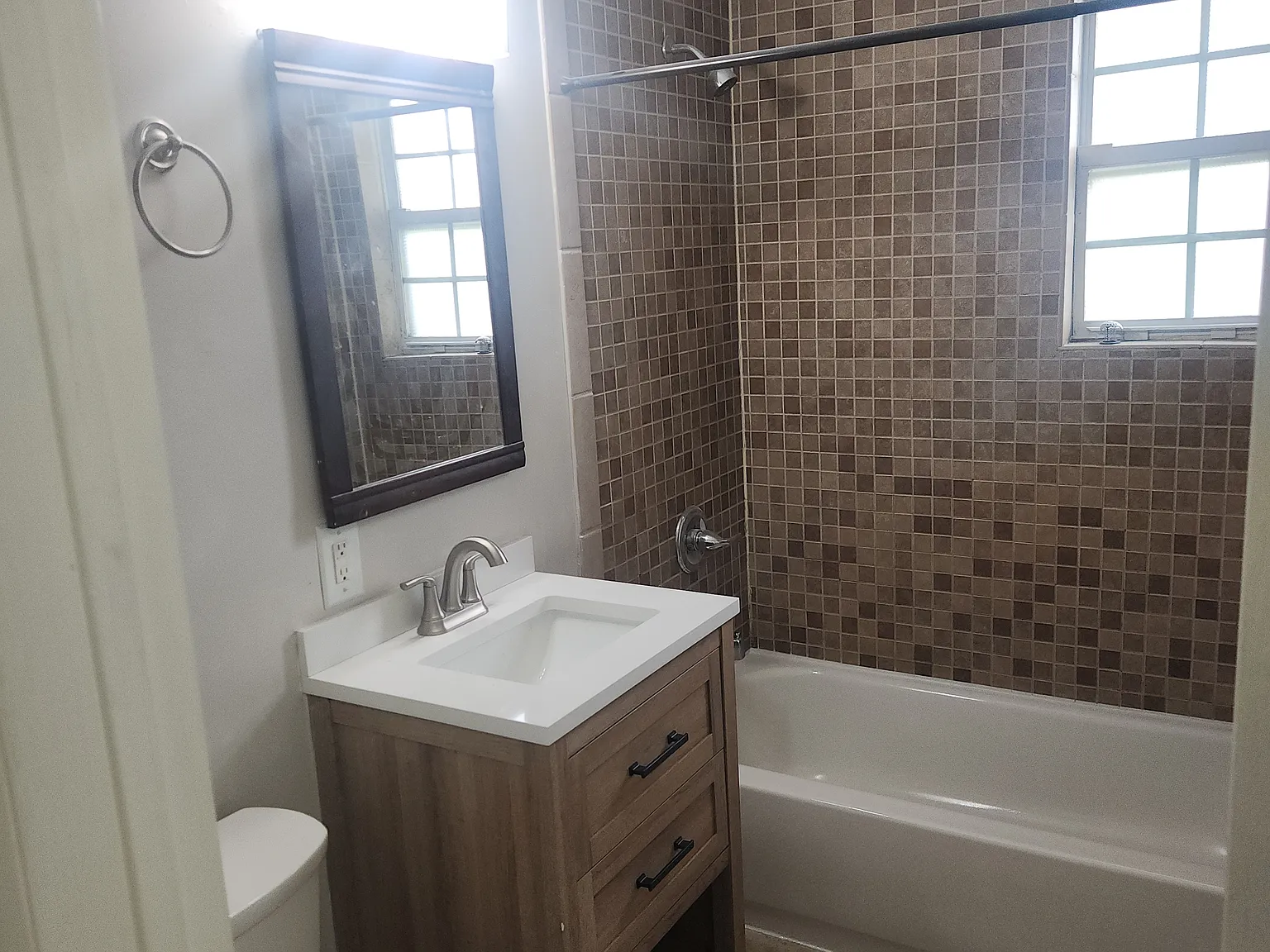 Pine Gate Apartments — Photo 4