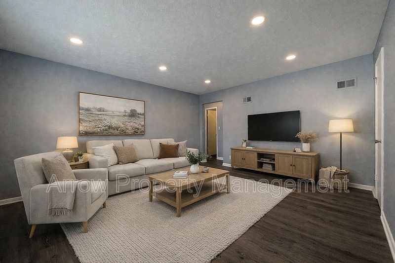 1st image of 800 S 38th Street Ct #1