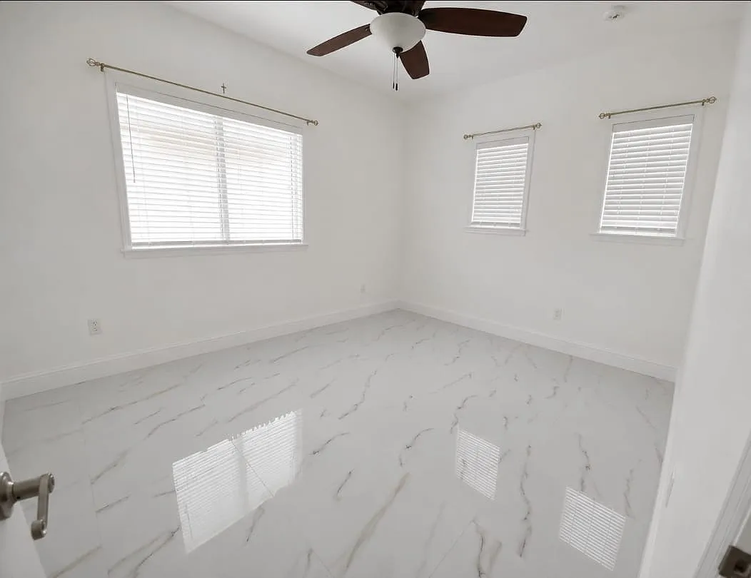 5 bed, 2170 sqft, $4,000 — Photo 1