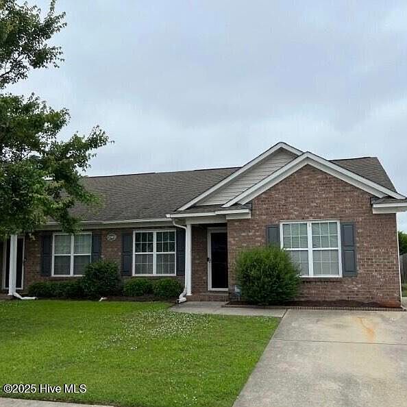 1st image of 2305 Saddleback Dr #B