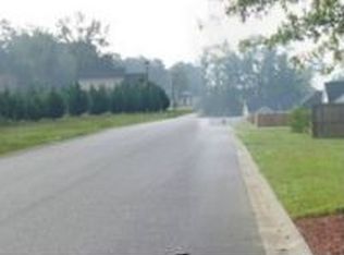 2105 Stripplewood Dr, Florence, SC 29505