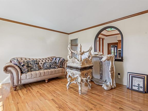 5th image of 4007 Park Hill Ct