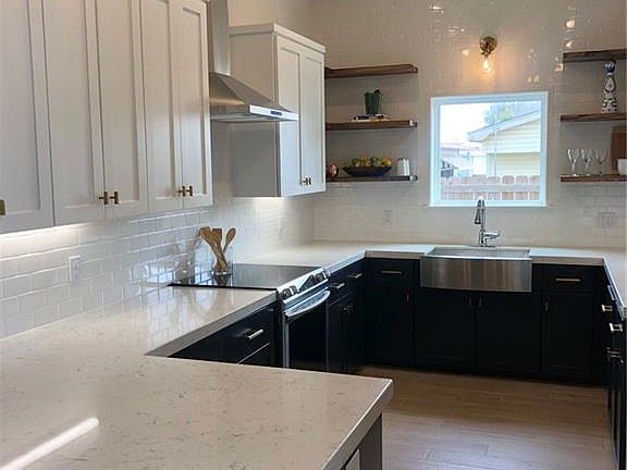 5th image of 2902 N 50th Ln