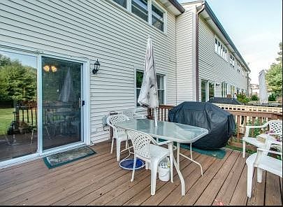 5th image of 16515 Oxford Dr #3