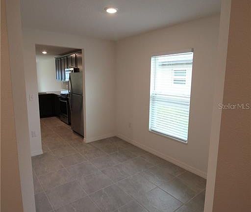 3rd image of 384 Kensington View Dr