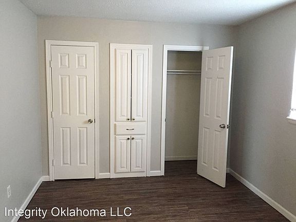 3rd image of 2015 NW 25th St APT 13
