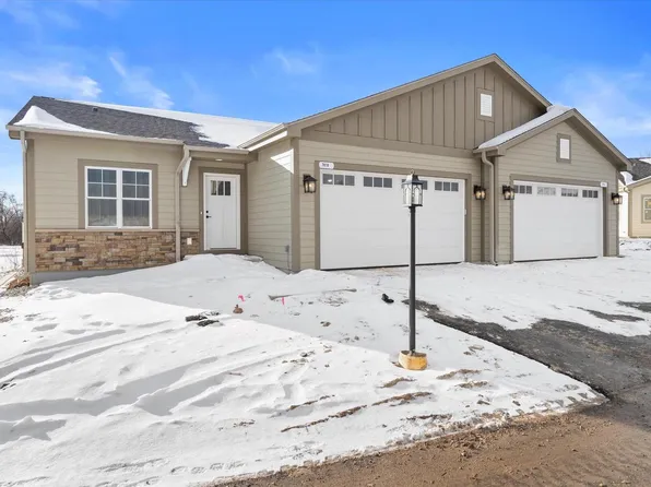 7014 Stonewood LANE, Lannon, WI 53046