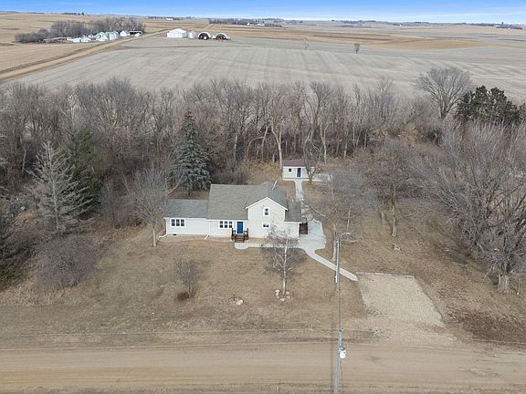 4th image of 47608 300th St