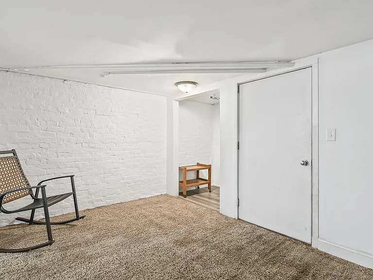 1301 Whittier Ave — Photo 16