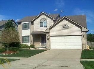 9184 Stonehouse Ave, Livonia, MI 48150