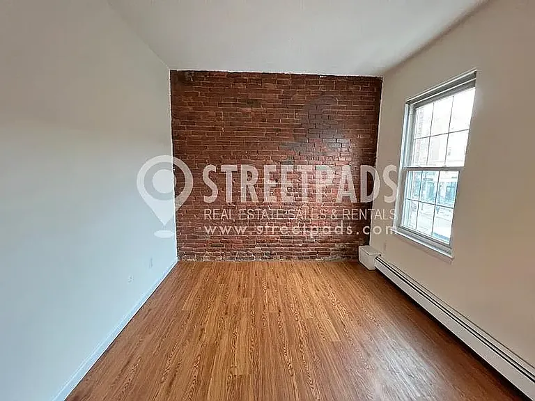 50 S Huntington Ave #11 — Photo 6